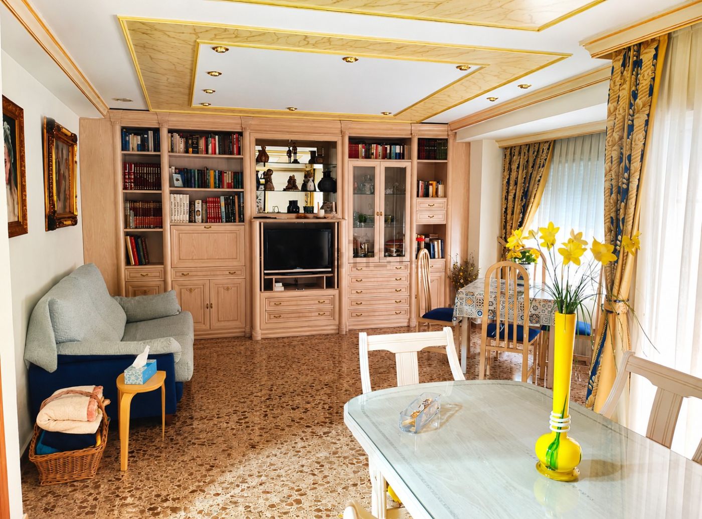 UNA VIVIENDA ESPACIOSA, LUMINOSA Y LISTA PARA ENTRAR A VIVIR, EN UNA UBICACI&Oacute;N PRIVILEGIADA