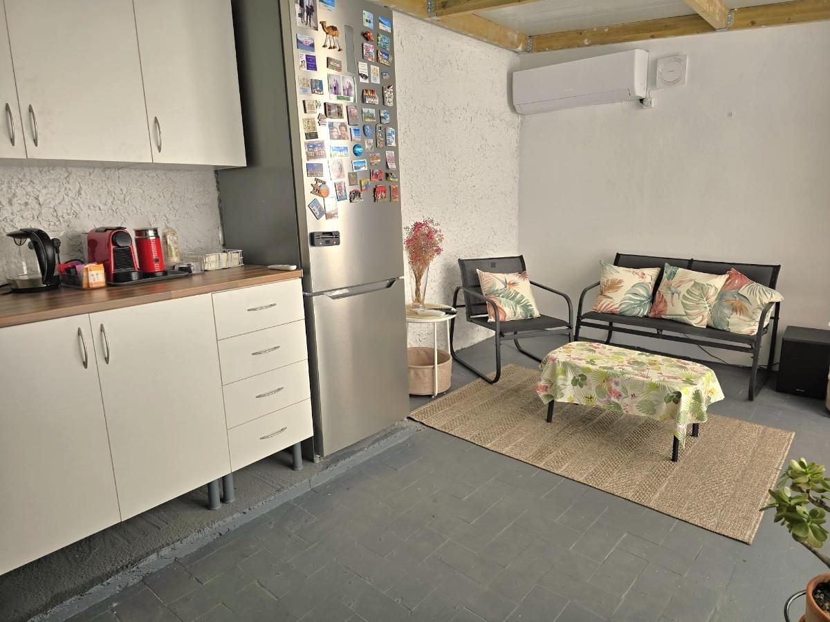 ¡INCREIBLE VIVIENDA INDEPENDIENTE CON TERRAZA!esta casa de dos alturas te ofrece confort, funcionalidad y un estilo de vida privilegiado.