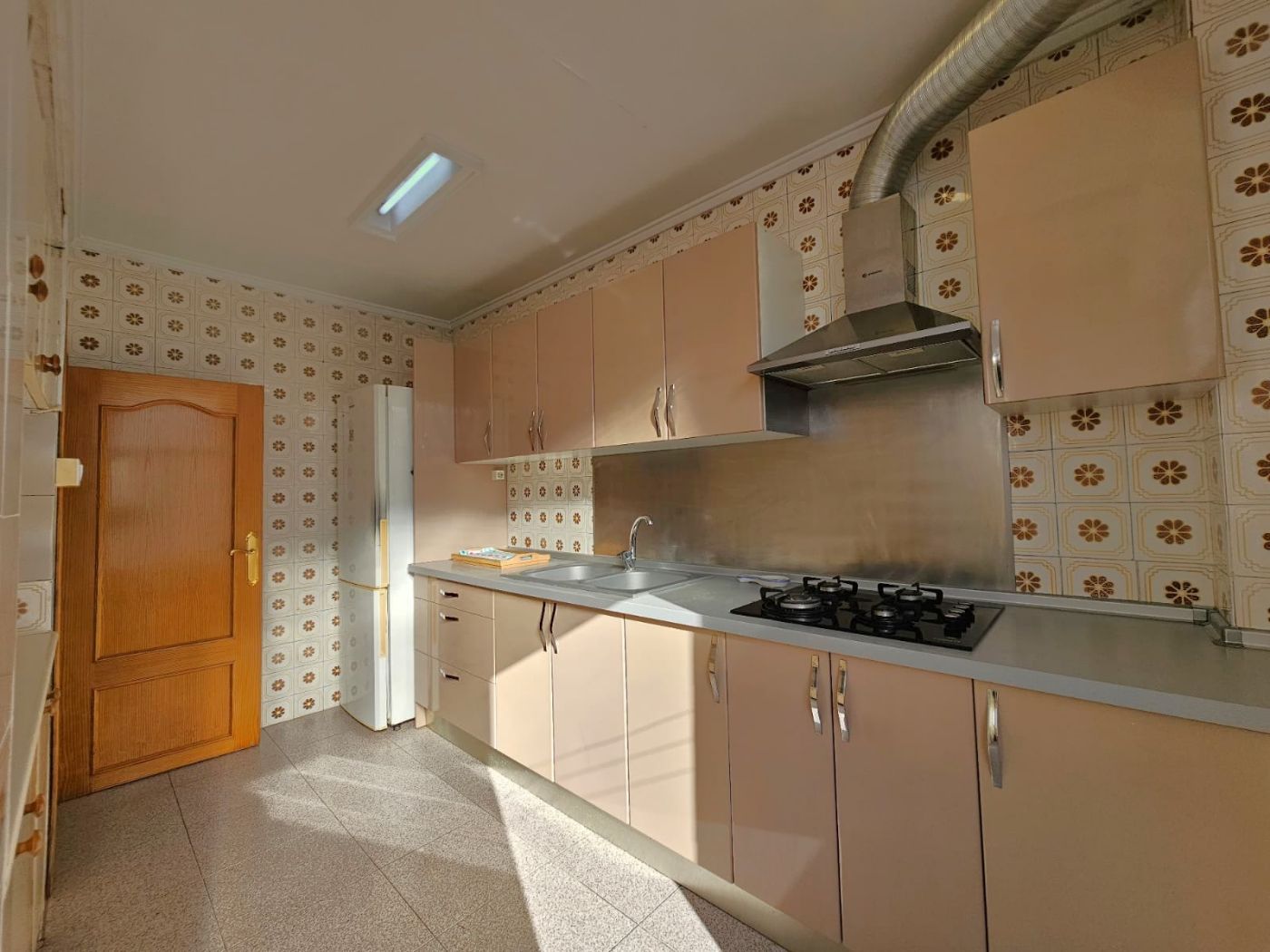 &iexcl;PISO EN UNA DE LAS MEJORES ZONAS DE TORRENT, 2&ordm; SIN ASCENSOR!